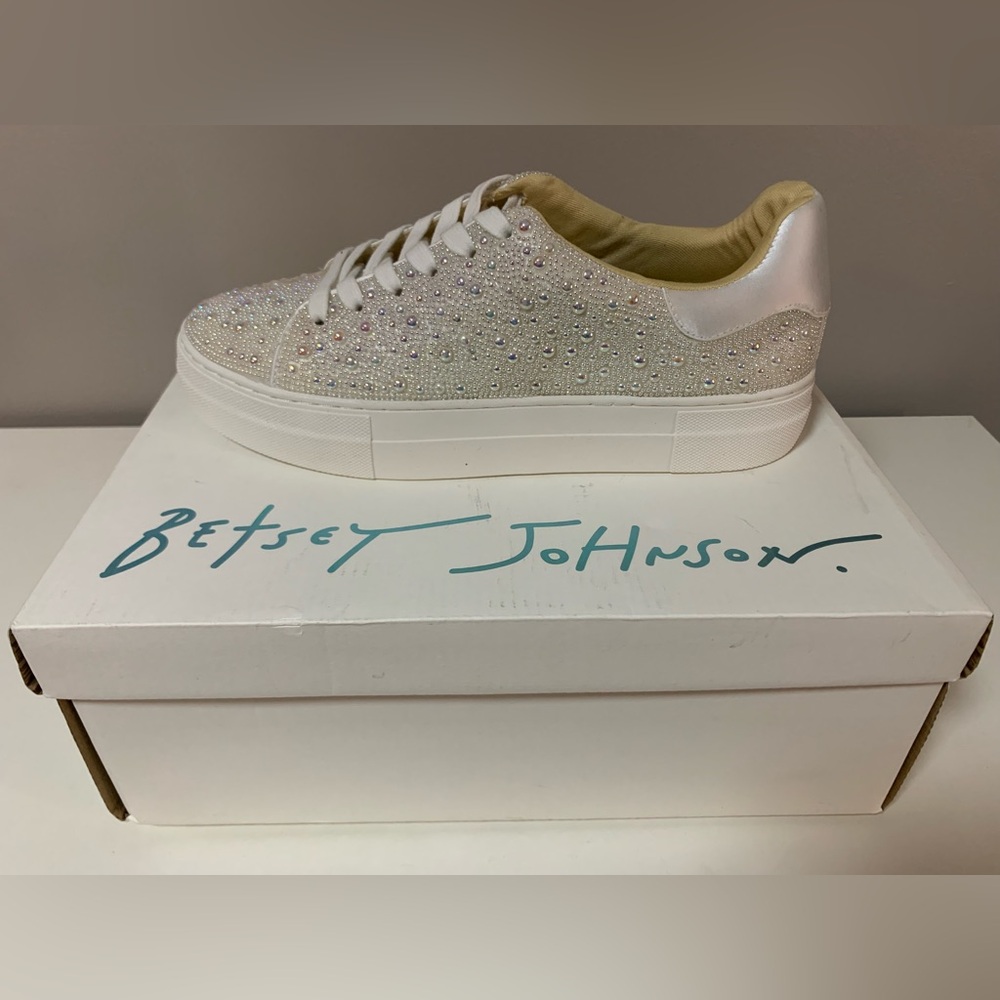 Betsey Johnson Silver Glitter and Pearl Sneakers SB-Bret